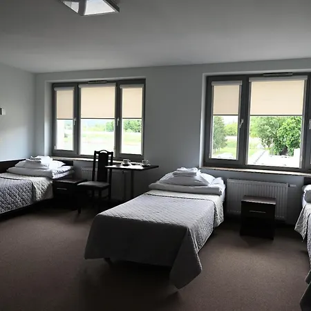 Goscinne Akademii Nauk Stosowanych W Nowym Saczu Hotel *