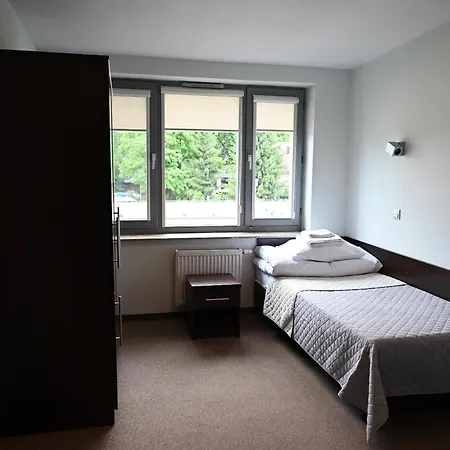 Goscinne Akademii Nauk Stosowanych W Nowym Saczu Hotel
